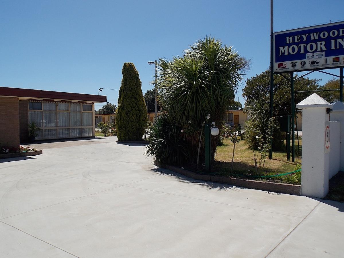 Heywood Motor Inn Exterior photo